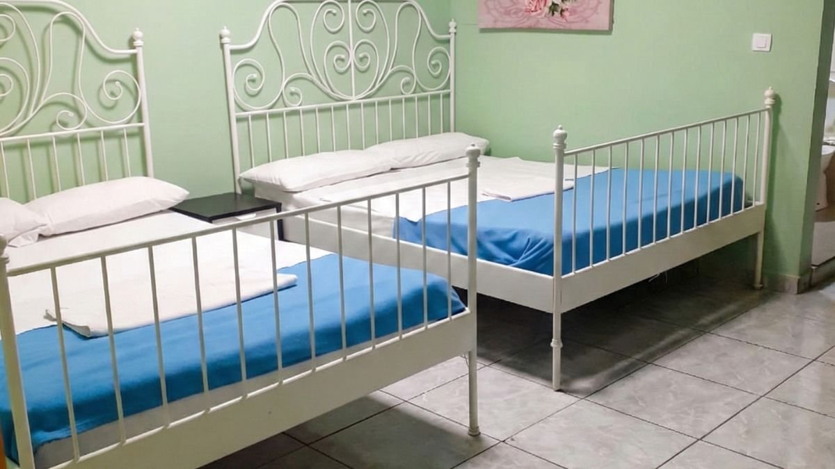 Private 4-bed family room suite